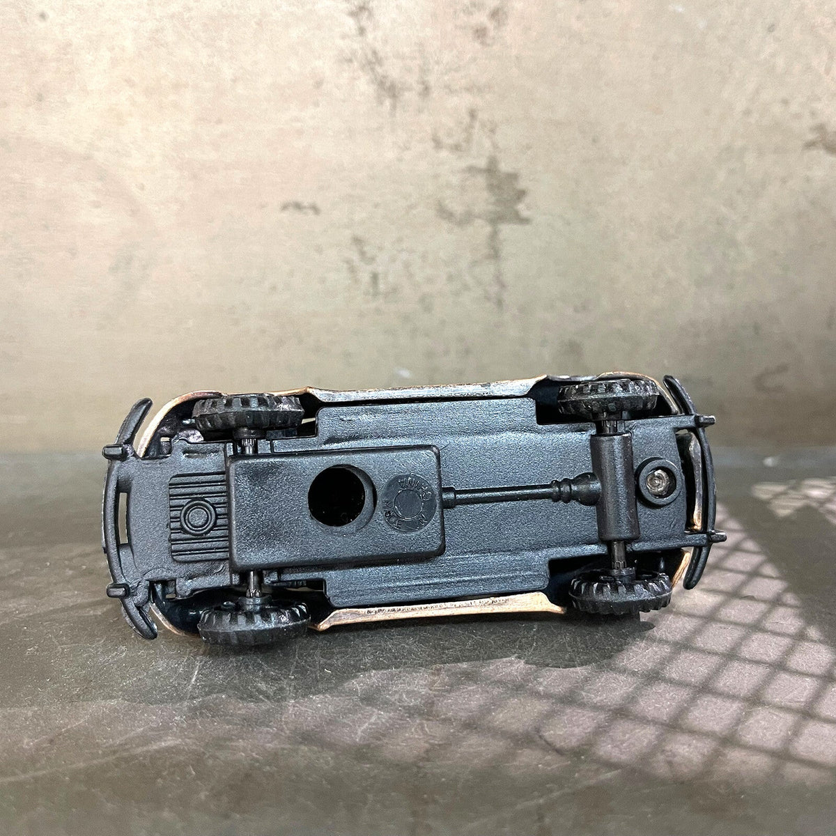 VW BEETLE CAR Novelty Antique Pencil Sharpener