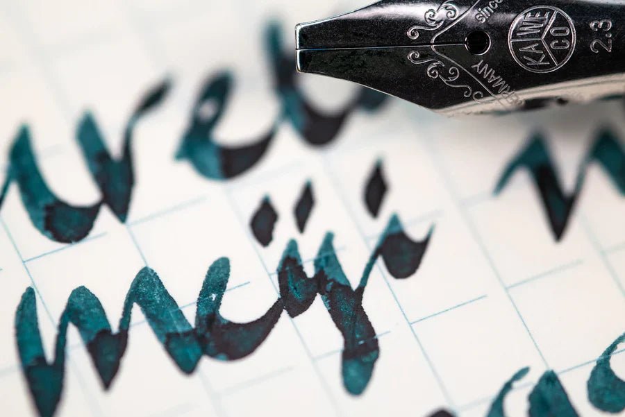 Kuretake Meiji no Iro Fountain Pen Ink, #536 Shikon