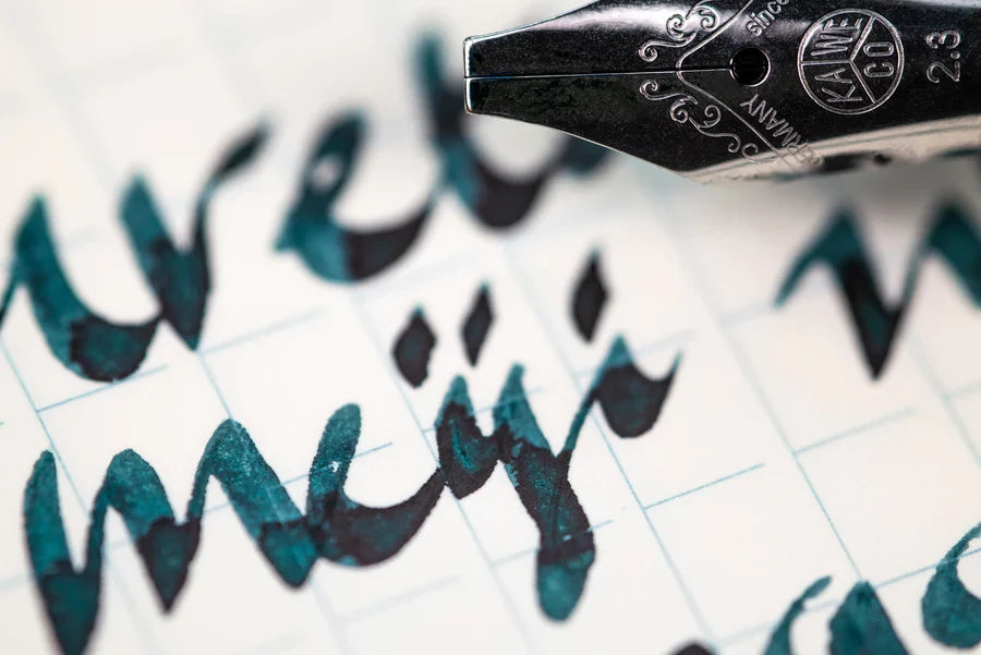 Kuretake Meiji no Iro Fountain Pen Ink, #536 Shikon