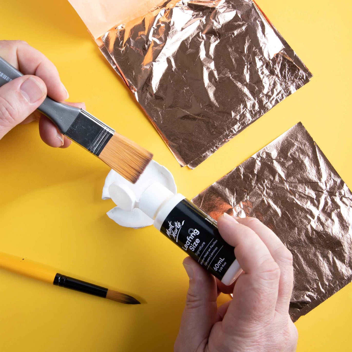 Mont Marte Adhesive - Leafing Size 60ml