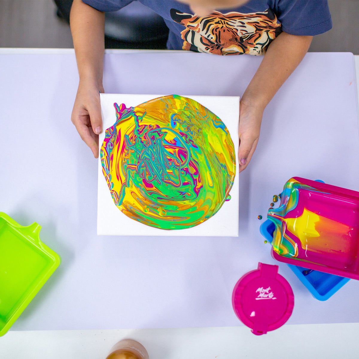xx Mont Marte Paint Pouring Trays 4pc