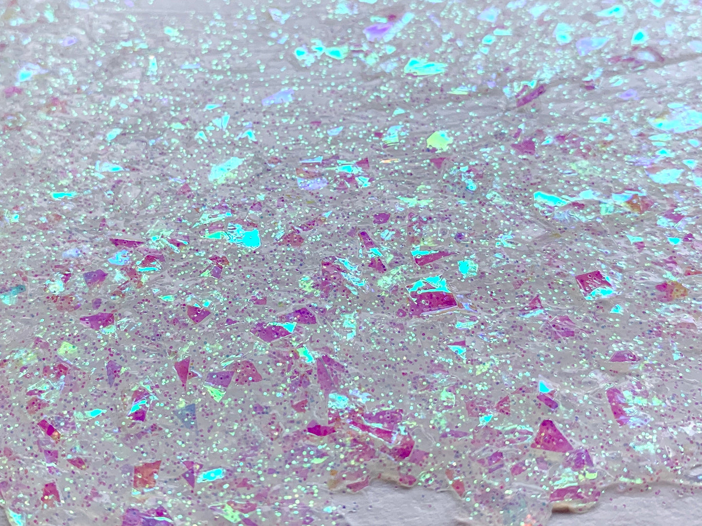 Byron Iridescent Glitter Medium 250ml