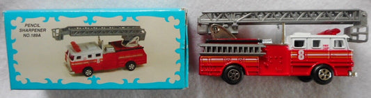 RED FIRE ENGINE Novelty Antique Pencil Sharpener