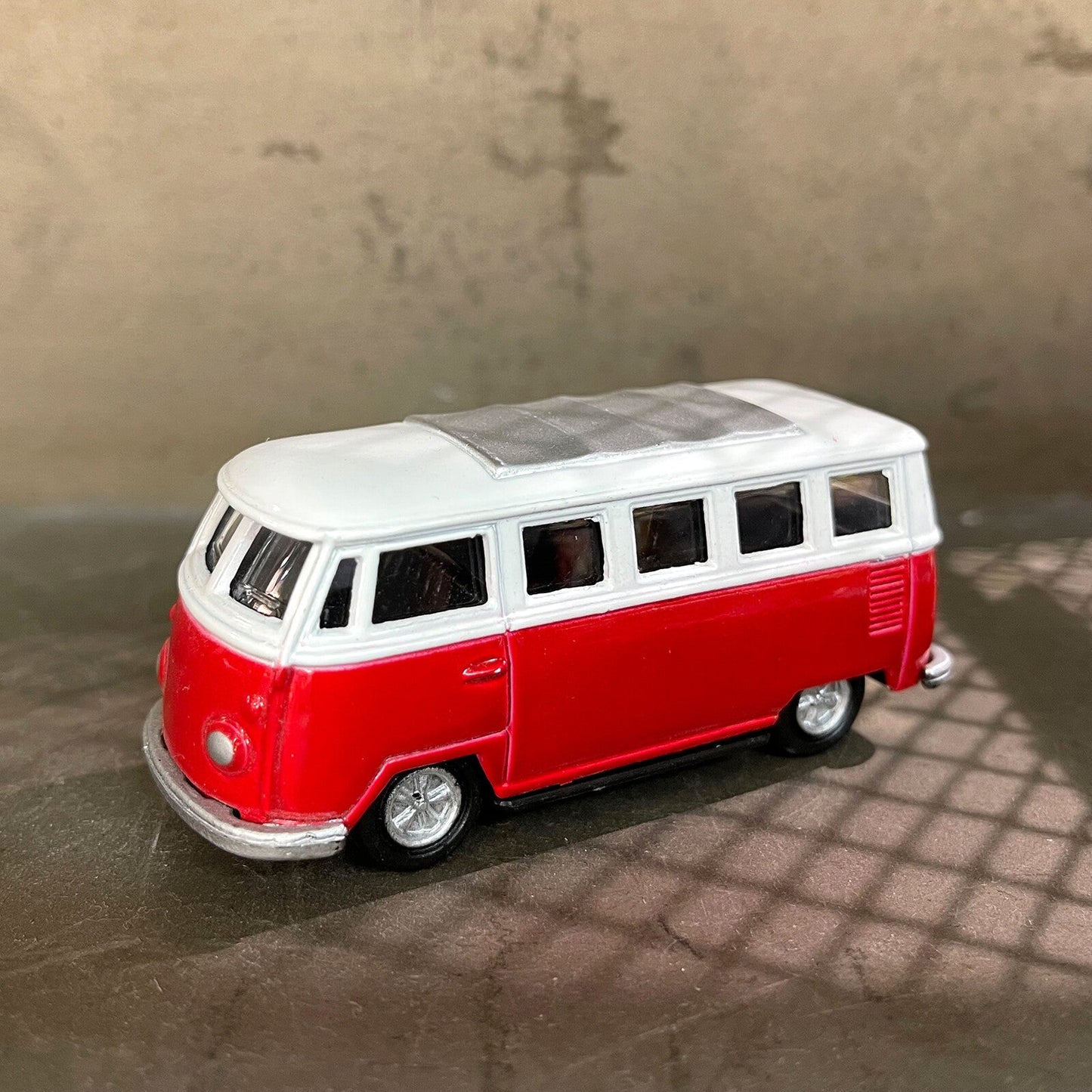 KHOMBI VAN Novelty Antique Pencil Sharpener