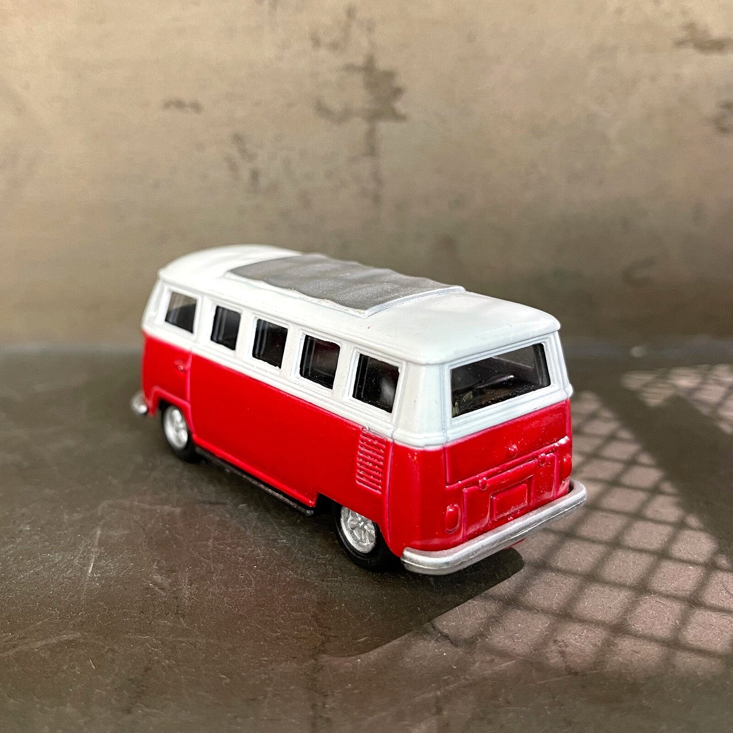 KHOMBI VAN Novelty Antique Pencil Sharpener