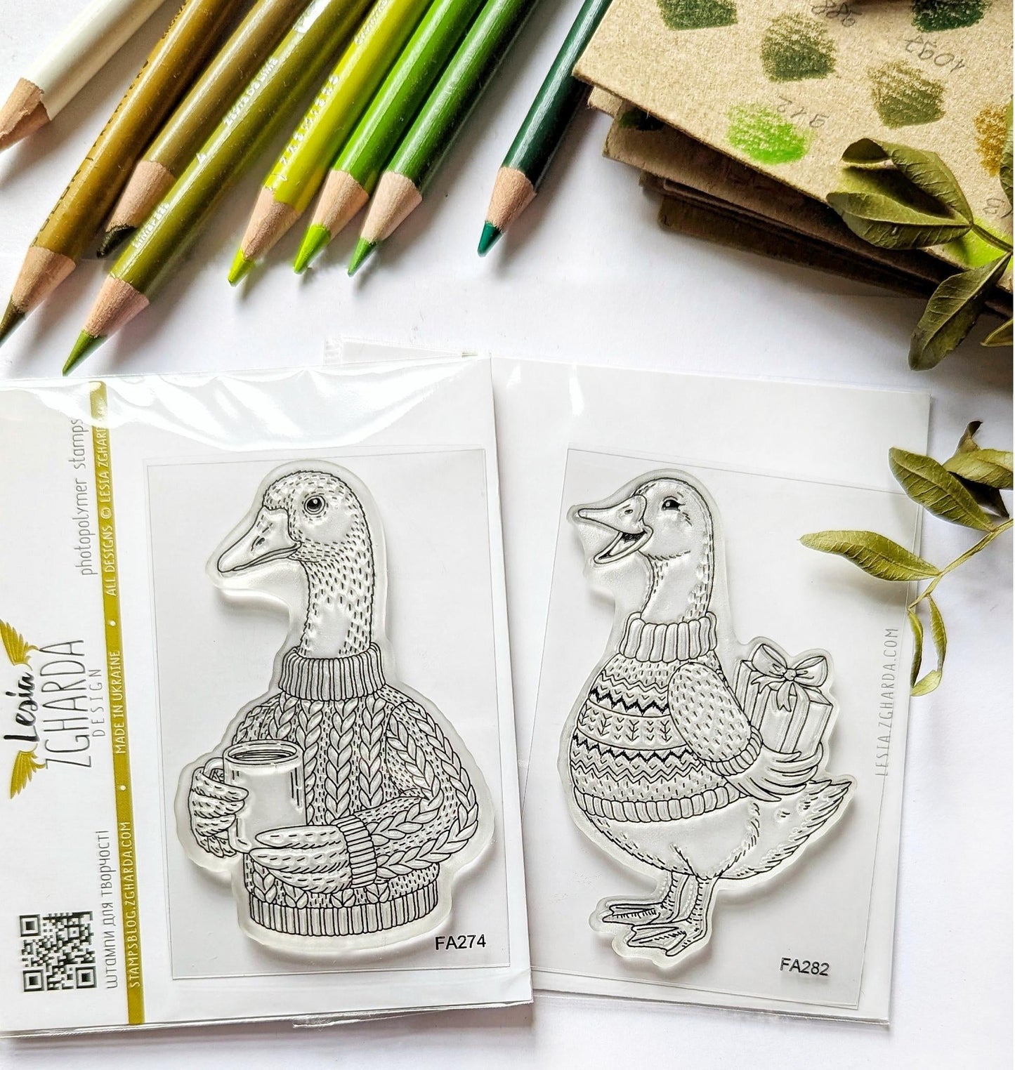 Lesia Zgharda Christmas Goose with Gift Clear Stamp Set