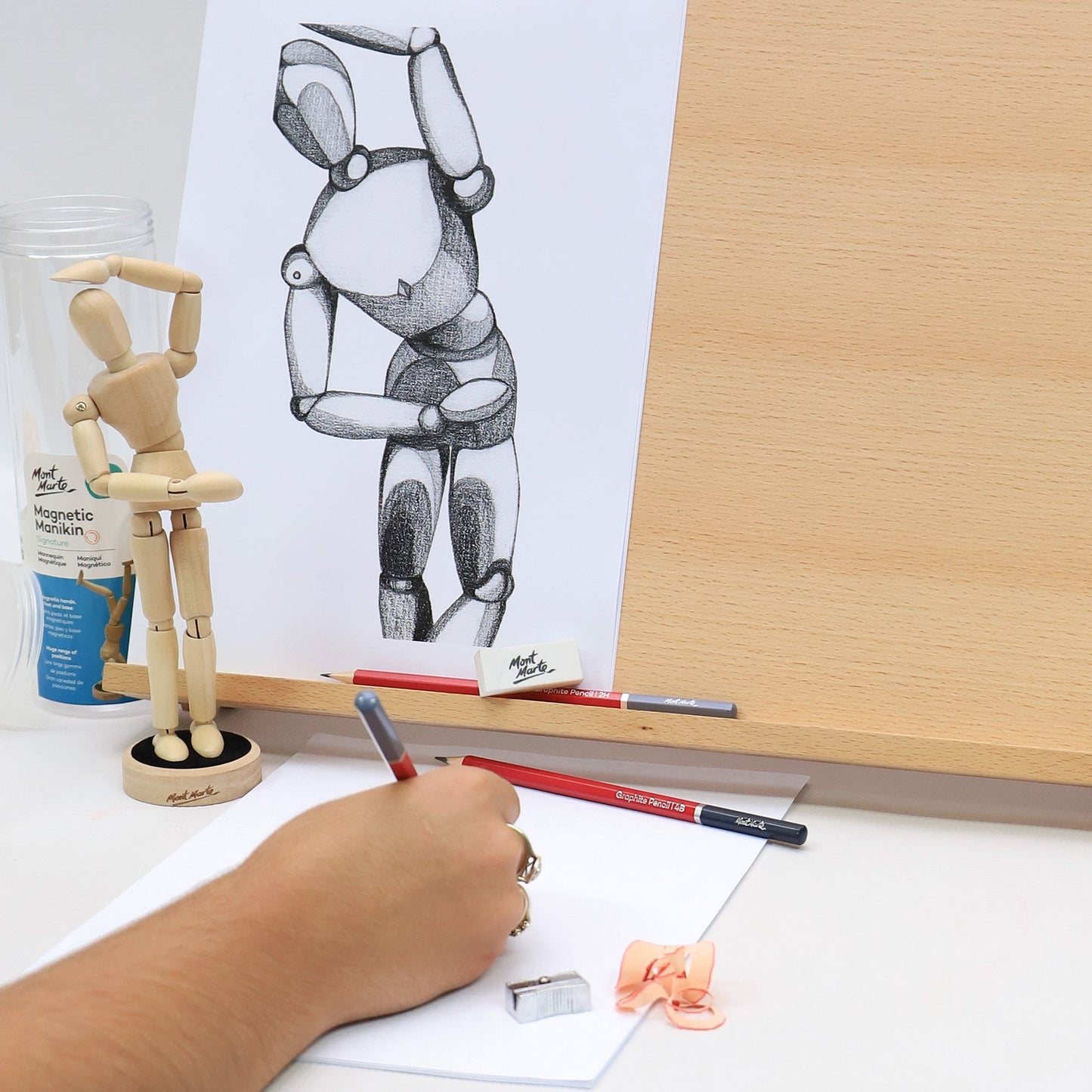 Mont Marte Wooden Manikin Magnetic 20cm