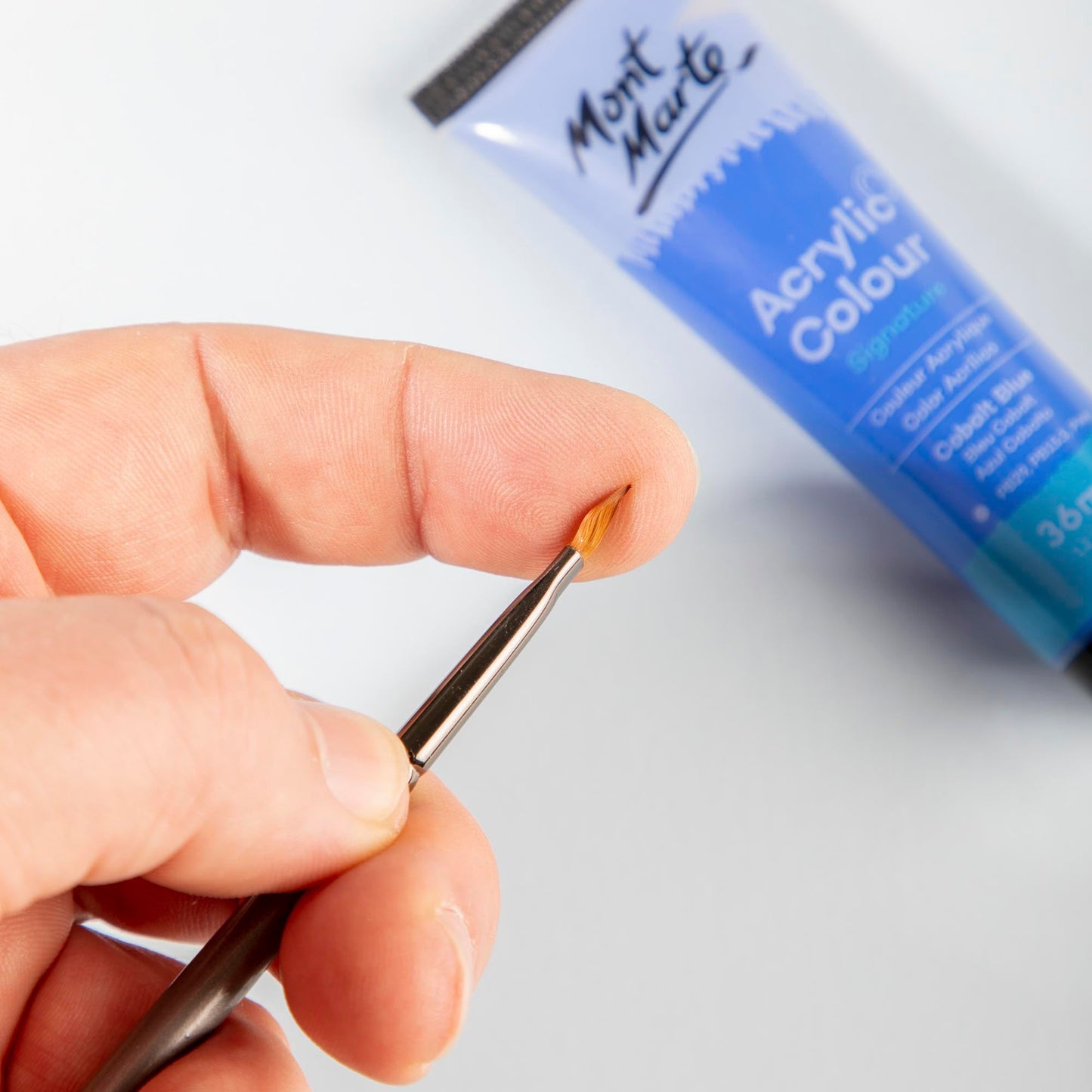 Mont Marte Artist Brush Acrylic Taklon Filbert 2