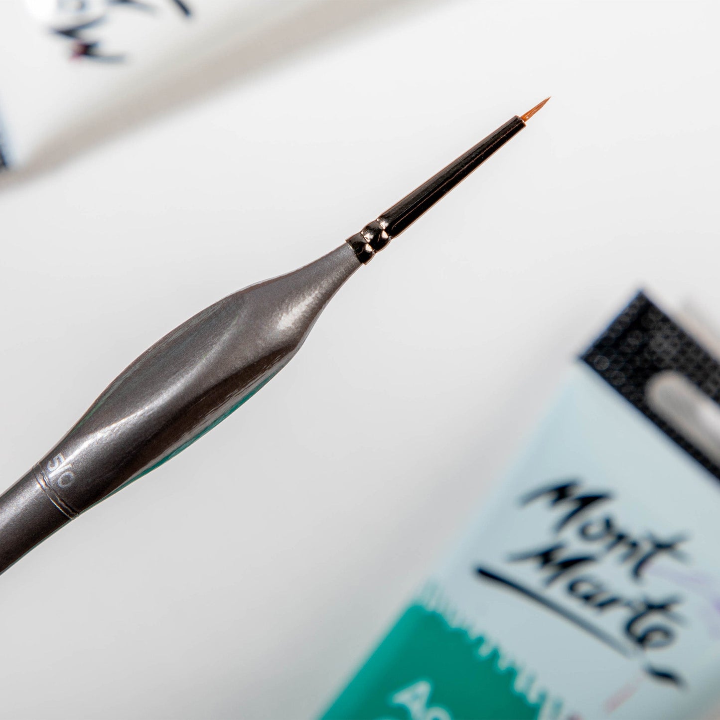 Mont Marte Artist Brush Acrylic Taklon Detailer 5/0