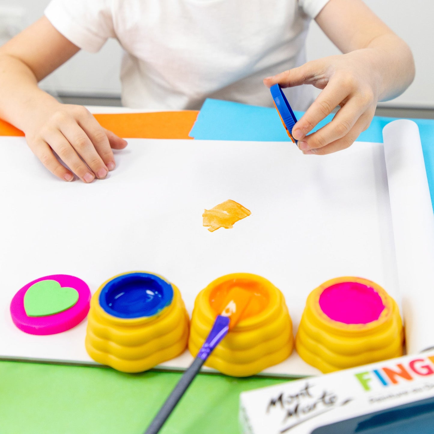 Mont Marte Kids - Colour Finger Paints with Stamp