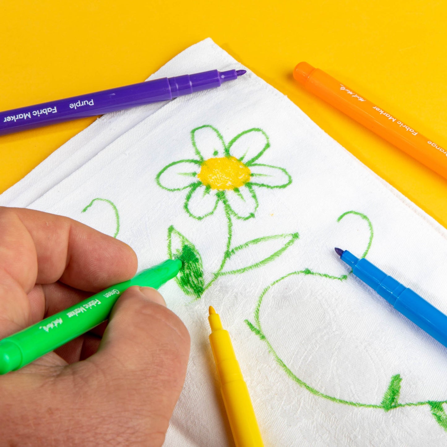 Mont Marte Discovery Fabric Markers 6pc