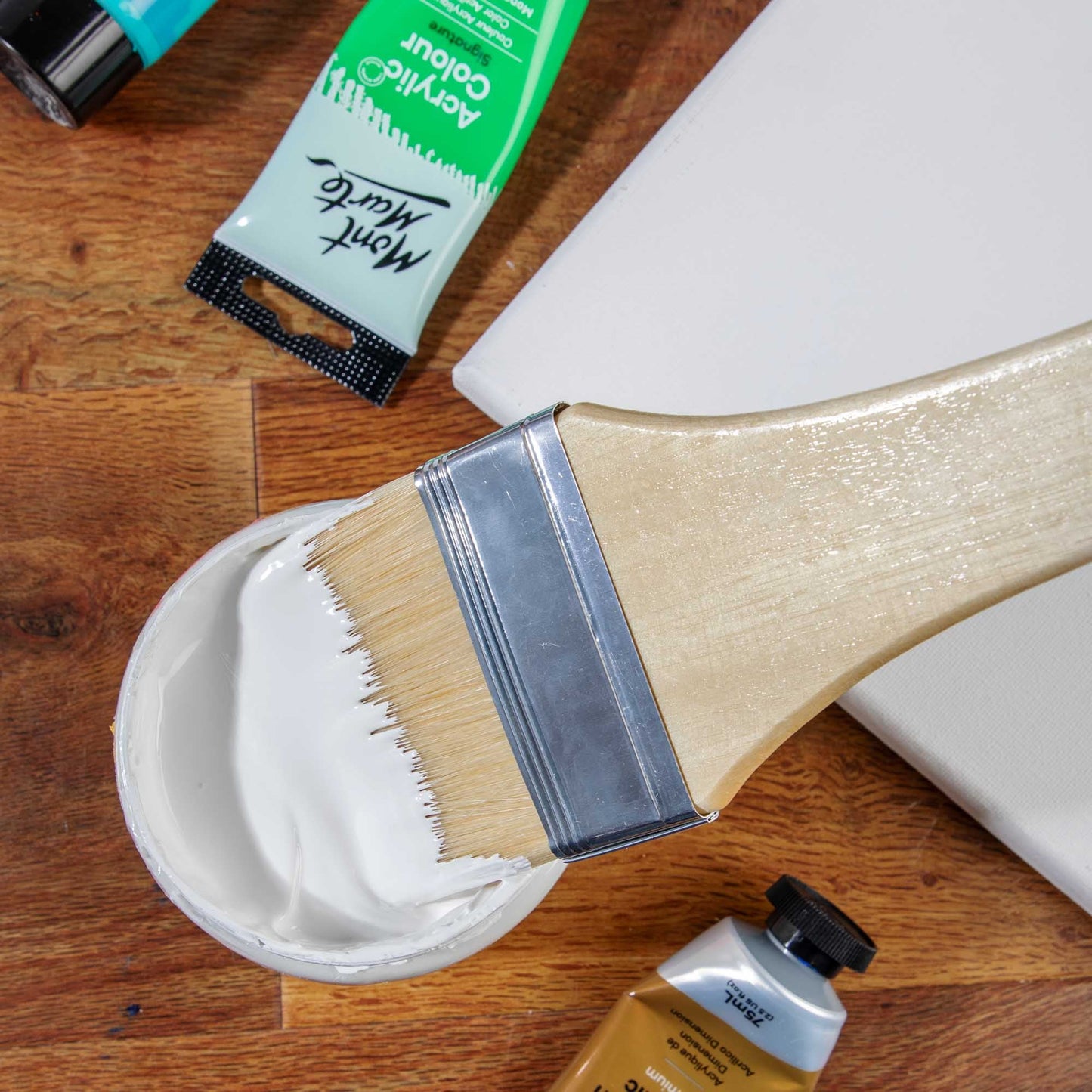 Mont Marte Artist Brush Long Handle Gesso Brush Size 6