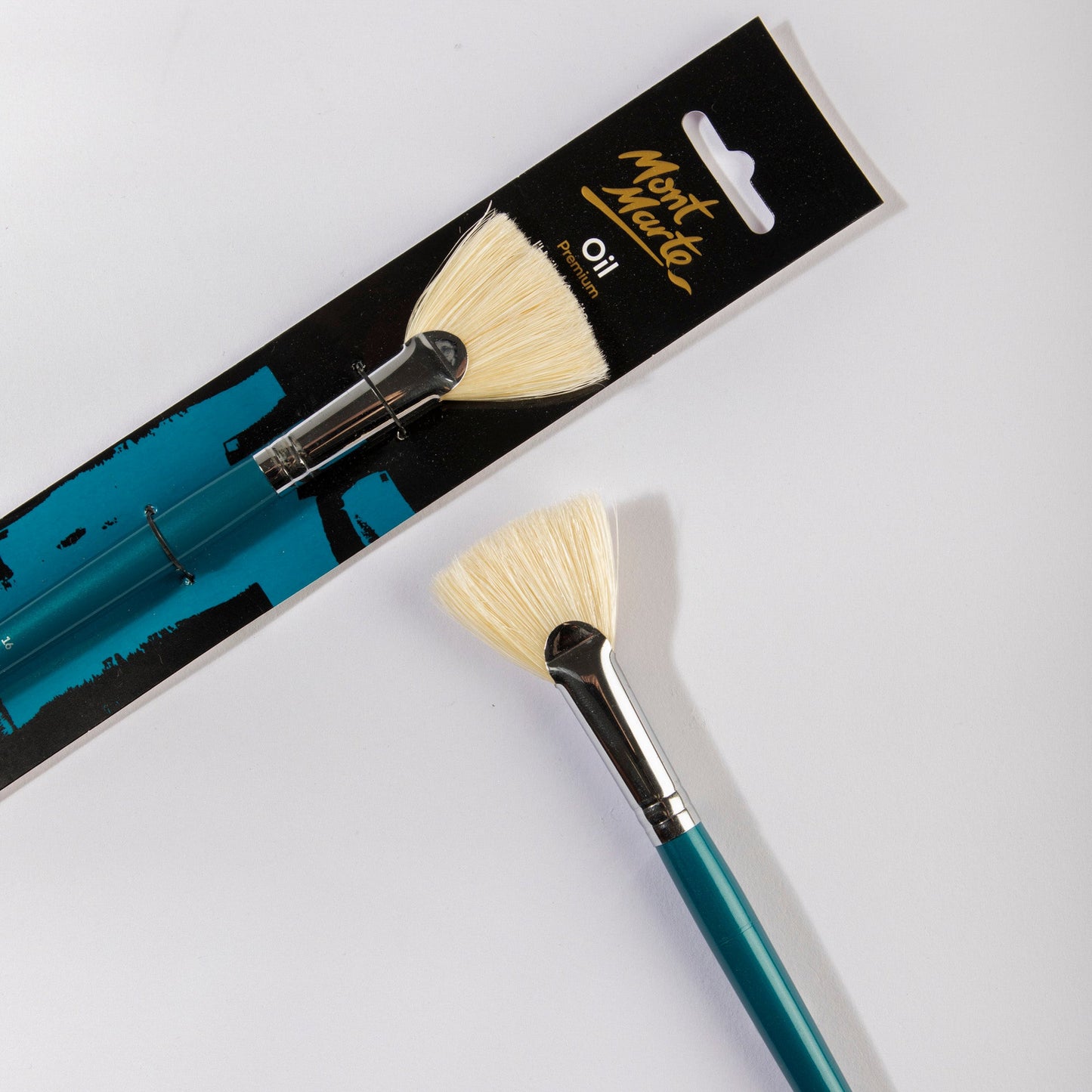 Mont Marte Artist Brush Oil Chungking Fan 16