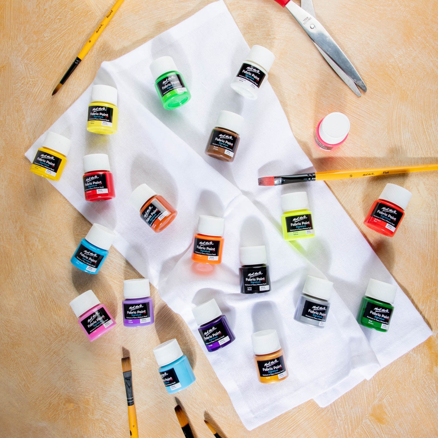 Mont Marte Signature Fabric Paint Set - 20pc x 20ml