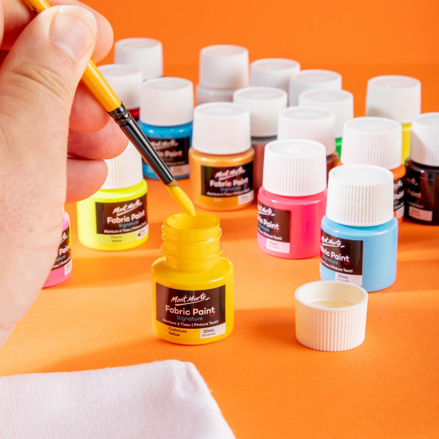 Mont Marte Signature Fabric Paint Set - 20pc x 20ml