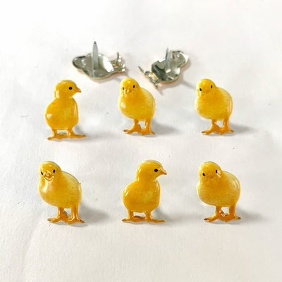 Eyelet Outlet Baby Chick Brads Pk12